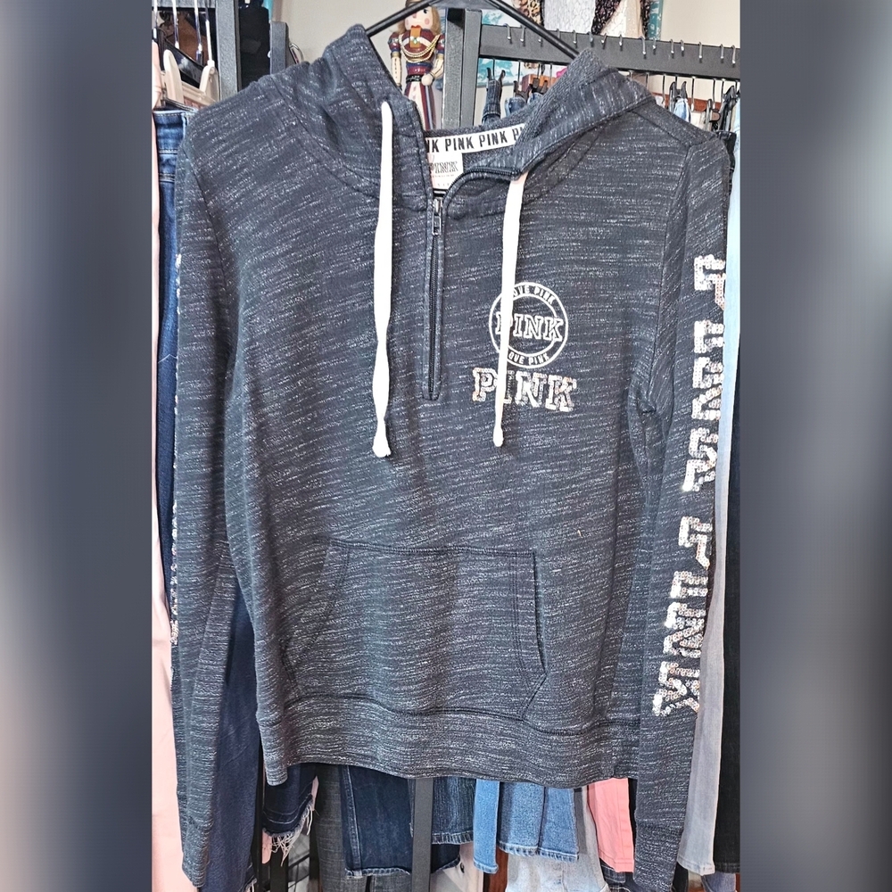 Women's Brand New Victoria Secrets Pink Pullover Hoodie